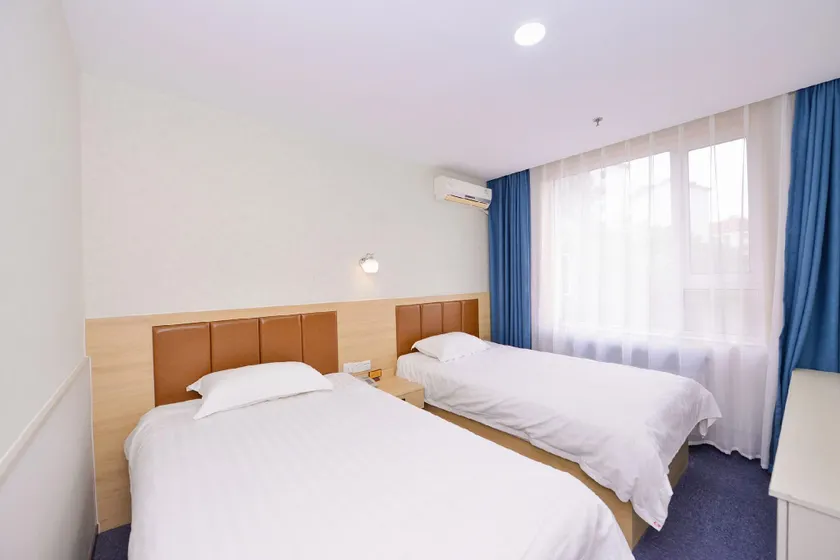 Sunshine Habitat Hotel (Dalian University of Technology) - Image 1