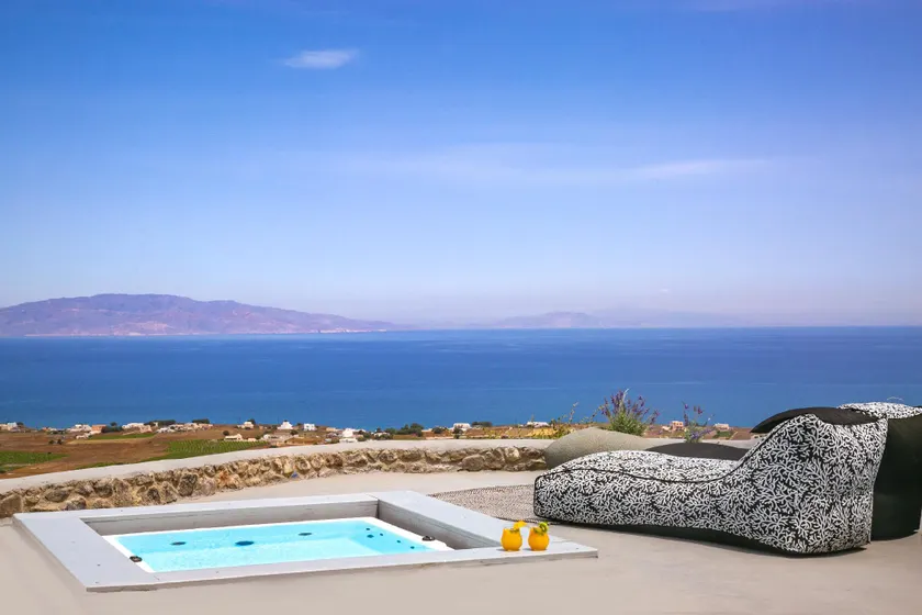 Luksus Cave Villas med privat jacuzzi, swimmingpool og havudsigt - Image 1