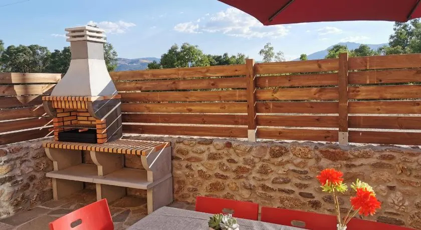 CASITAS PINILLA DEL VALLE - Image 1