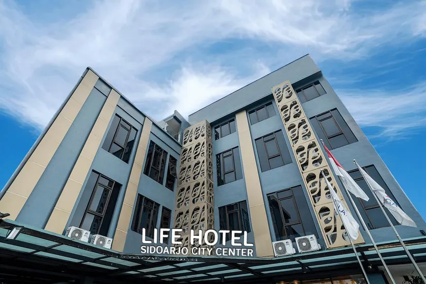 Life Hotel Sidoarjo - Image 1