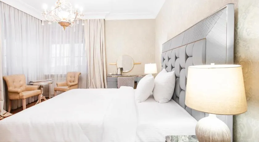 Eclat Boutique Hotel - Image 1