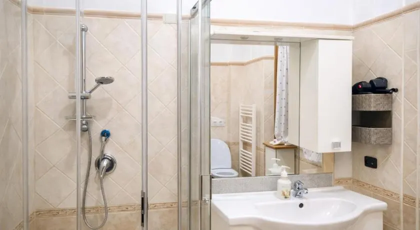 Golden Stay Rome - Golden Room - Close to Metro C - Image 1