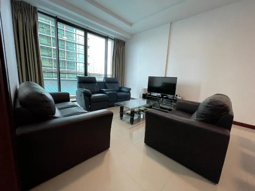 DS Imperial Suite 711 - Image 1