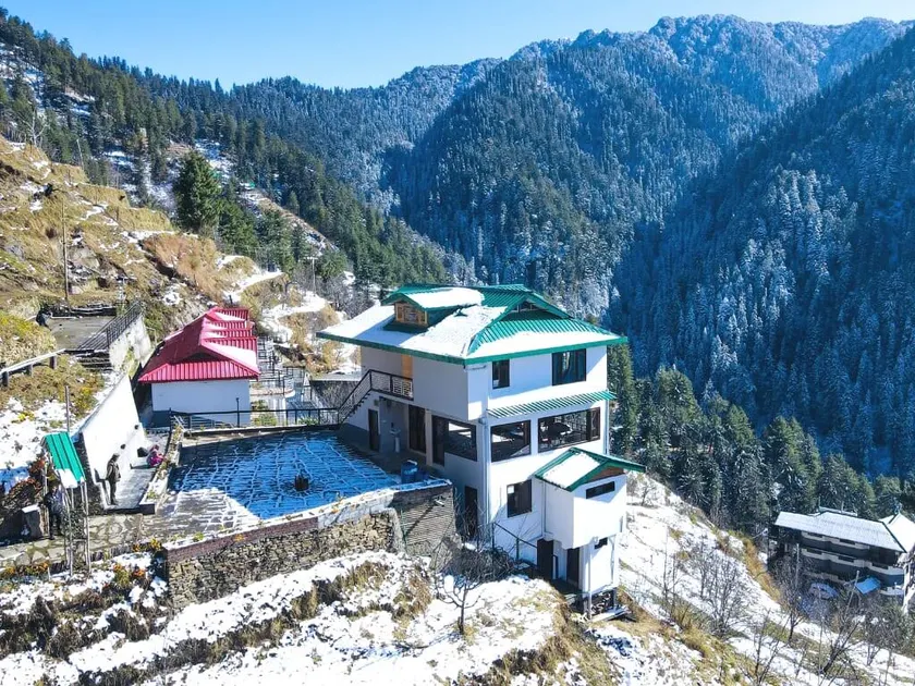 Treeline Cottages Narkanda - Image 1