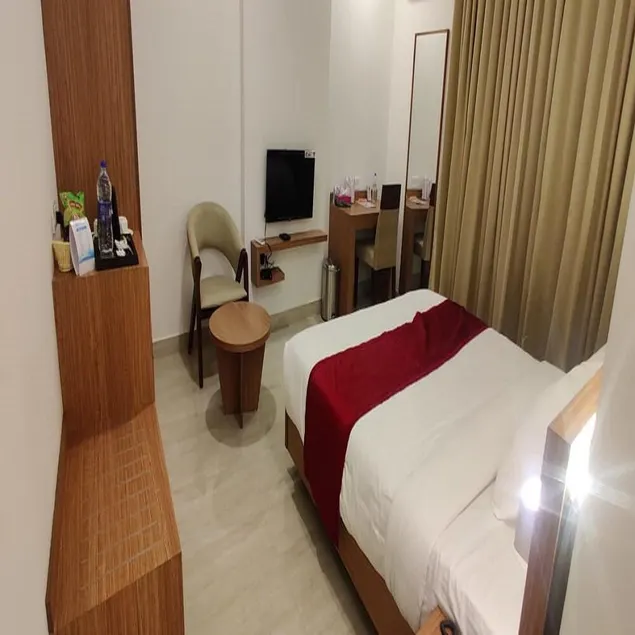 Hotel Springway - Image 1