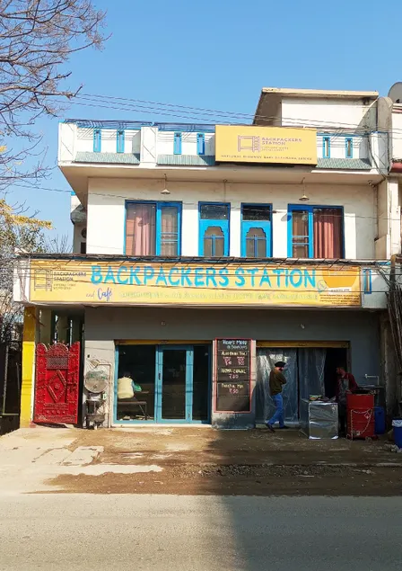 Backpackers Station - Image 1
