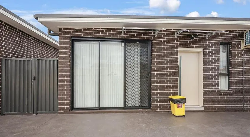 Lovely Studio Close to Cabramatta & Liverpool City - Image 1