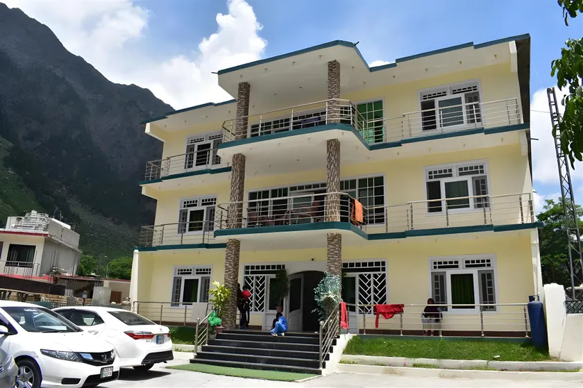Hotel River View Naran - Image 1