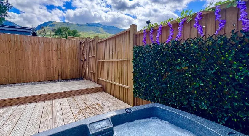 60 Mile Inn - Luxury Pods with Hot Tubs - Image 1