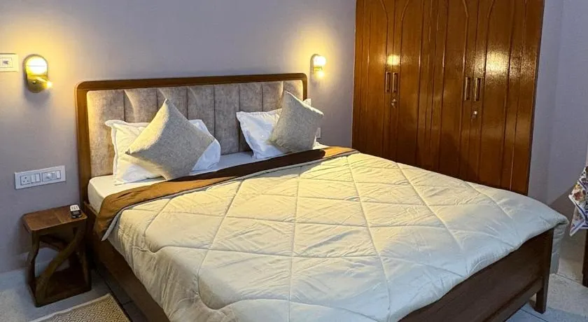 B-16 Stays Boutique Stay with Kitchen Central Jodhpur - Image 1