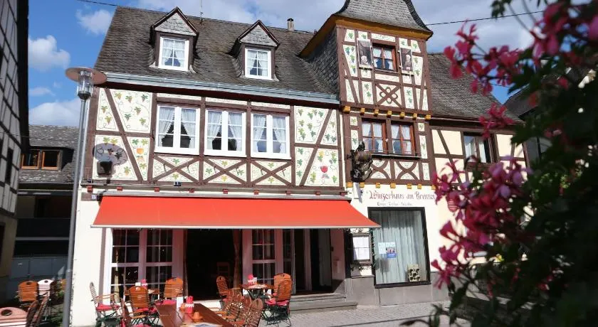 Winzerhäuschen am Brunnen - Image 1