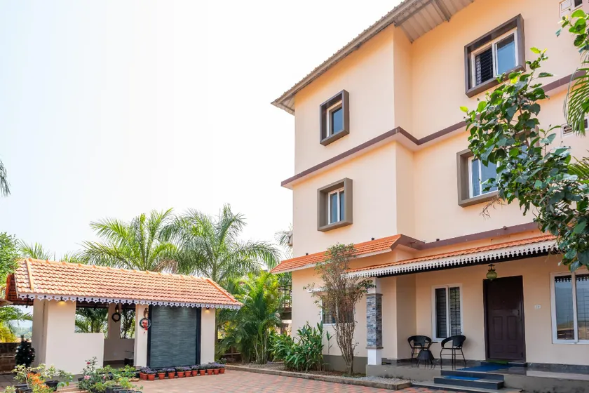 Coastal Pearl Home Stay, Private Rooms & Villas Murudeshwar - Image 1
