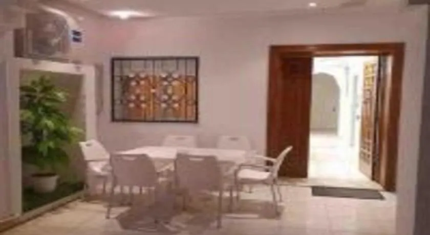 Une belle villa au centre de Tunis, Bardo - Image 1