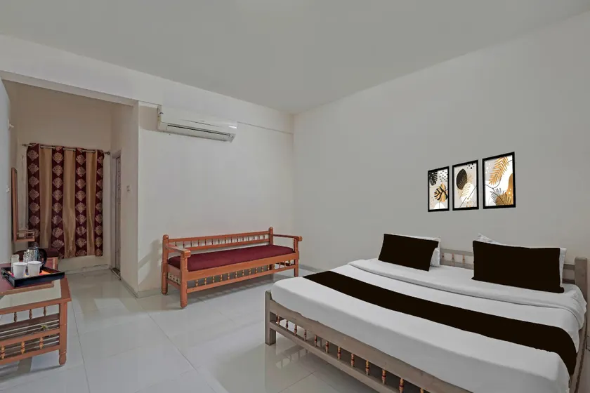 Hotel O Statue Of Unity Rajpipla Formerly Narayani Heritage Resort - Image 1