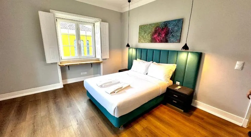 Relax and Explore Lisbon Suites and Rooms - Image 1