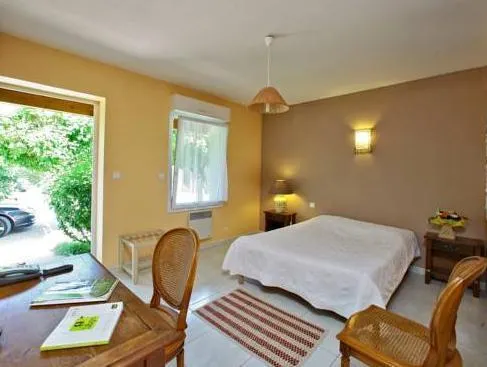 Logis Hotel Le Sorbier - Image 1