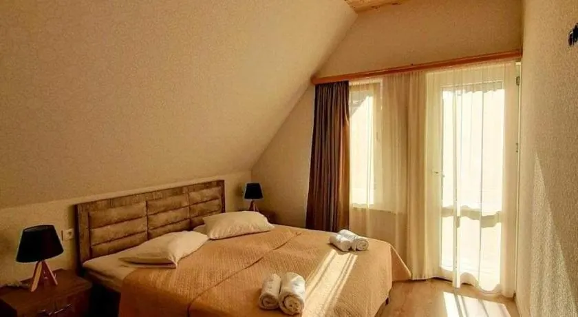 Kazbegi Inn - Image 1