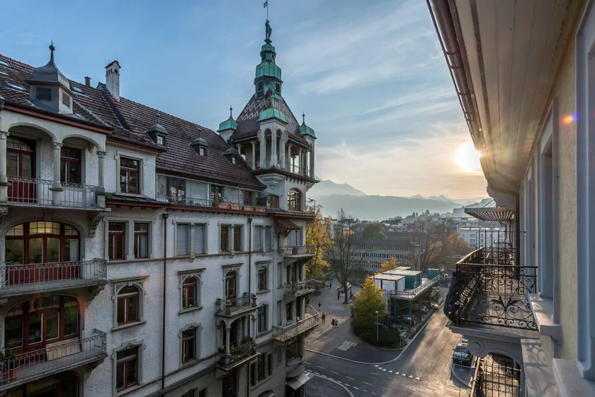 Hotel Alpina Luzern - Image 1
