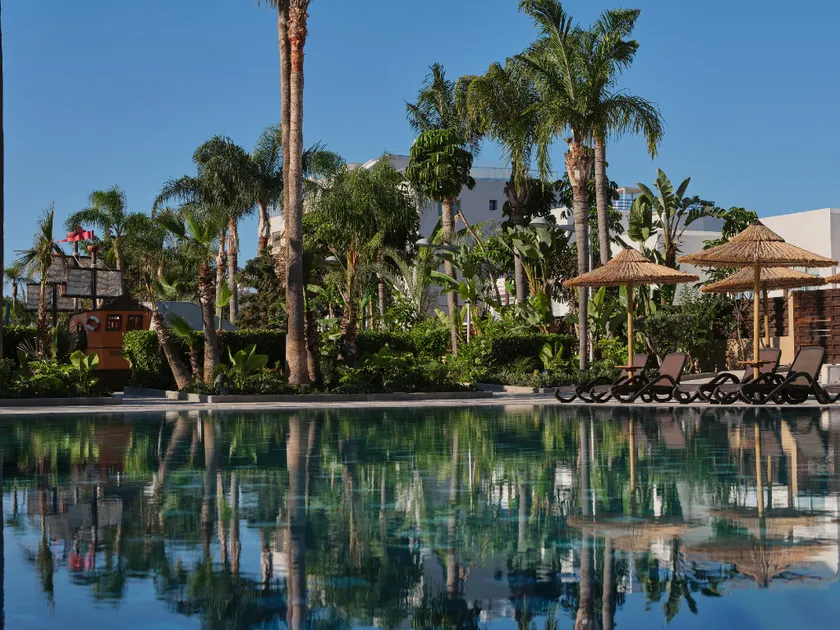 Atlantica Oasis Hotel - Image 1