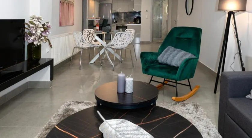 Family Luxury Guest House - Image 1