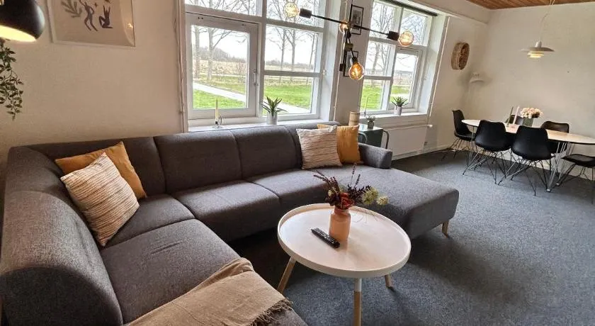 Overnatning med plads til mange - Image 1
