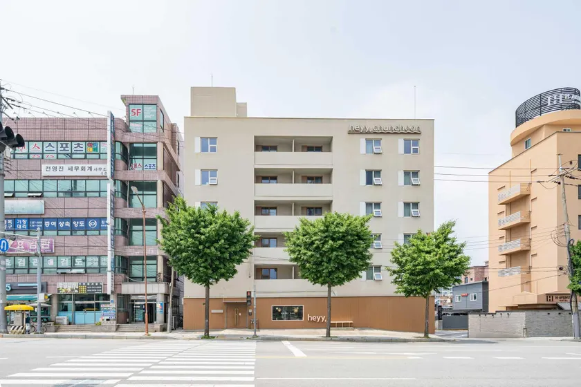 Chuncheon Hey Hotel - Image 1
