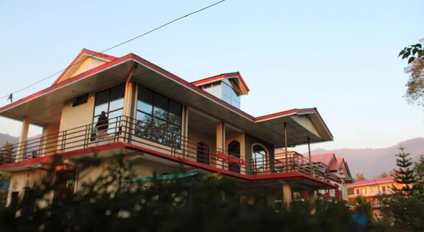 Aditya Homestay Bir-Billing surrounded by Mountains - Image 1