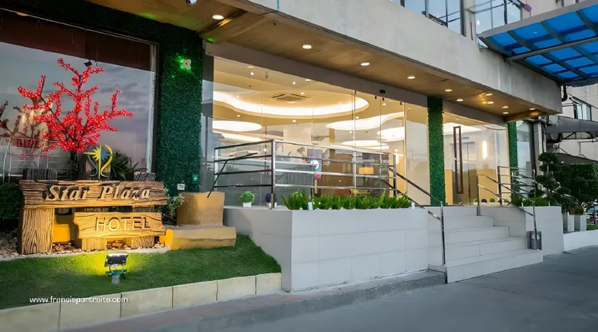 Star Plaza Hotel - Image 1