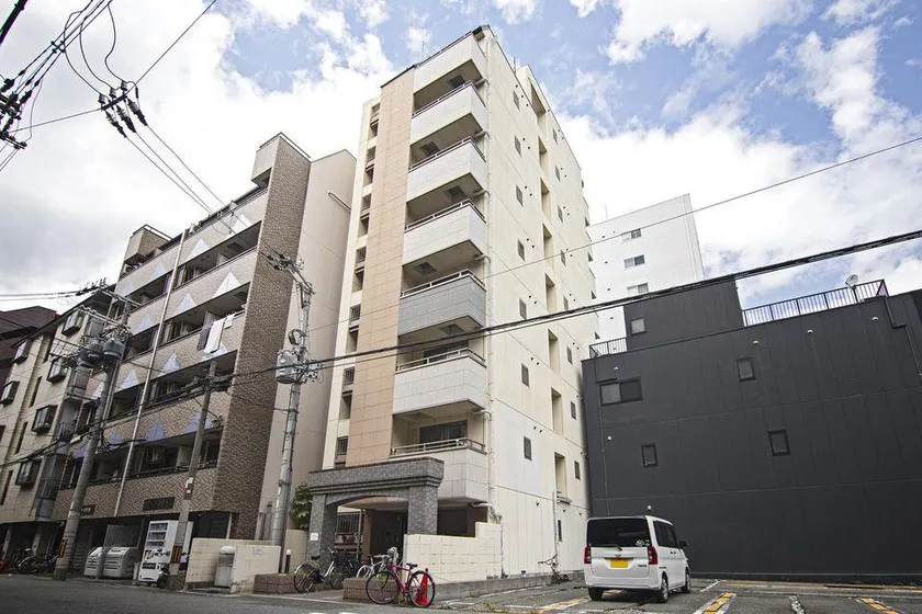Daikoku Apartment｜3 min*JR Imamiya/Daikokucho St｜Veranda - Image 1
