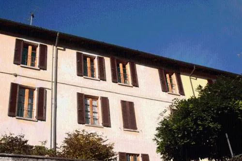 Le Camelie - Image 1