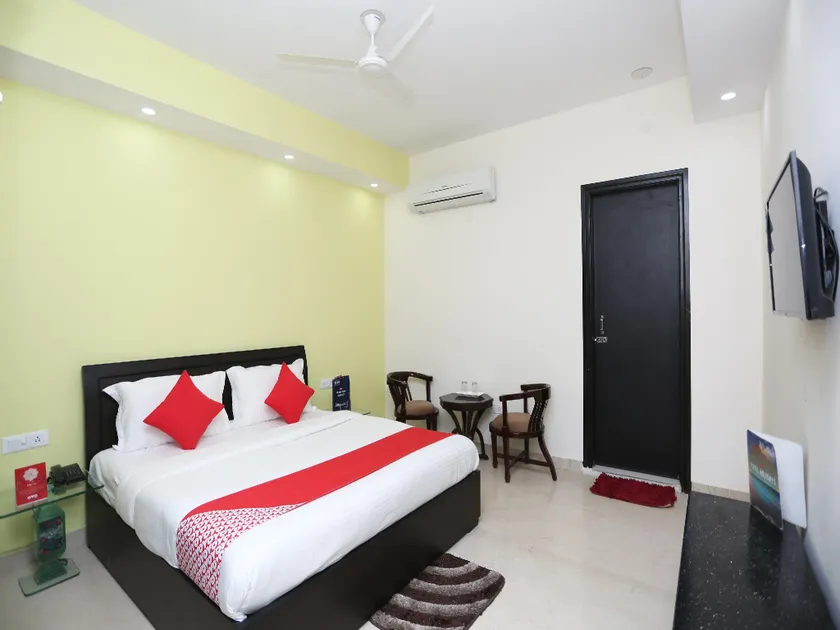 OYO 27674 Dhairya Residency - Image 1