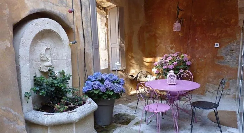 Maison d'artiste à Bonnieux - Image 1