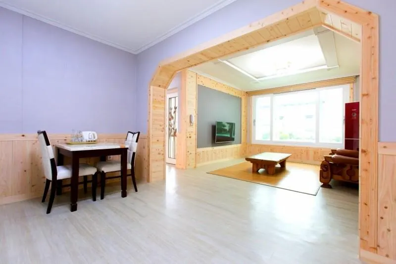 Yeosu Beautiful Garden Unshared House Pension - Image 1