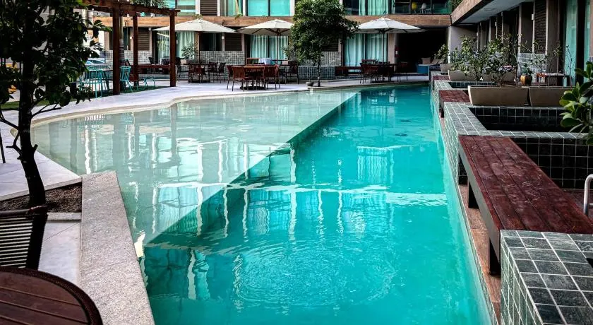 SH110 - Studio no centro com piscina, SPA e academia by Oasis Ferias - Image 1