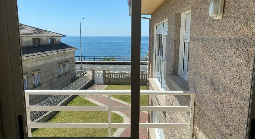 LANZADA HOLIDAYS - Image 1