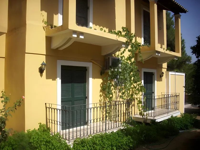 Niki Apartments - Image 1