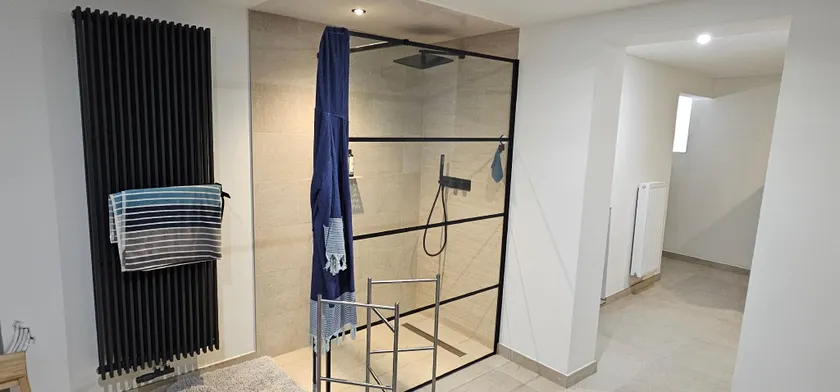 Comme chez Soi - Image 1