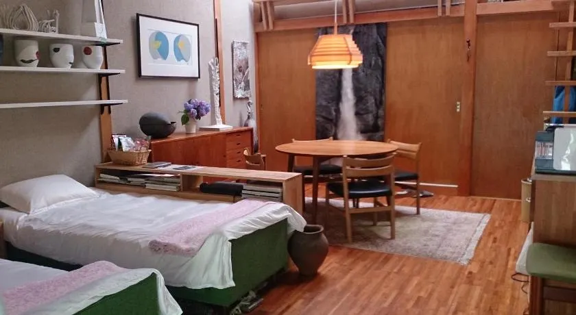 Tajimi Guest House - Image 1