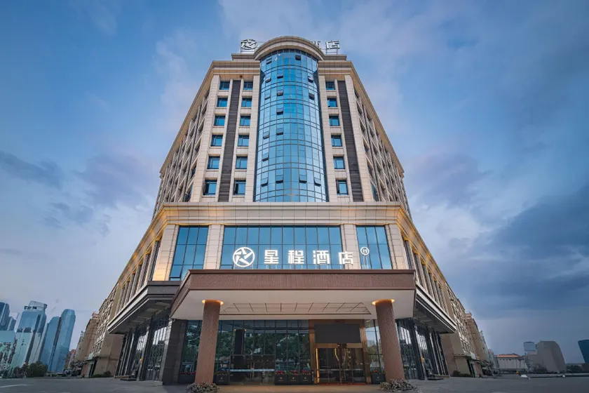 Starway Hotel (Zhongshan Ancient Town Haizhou) - Image 1