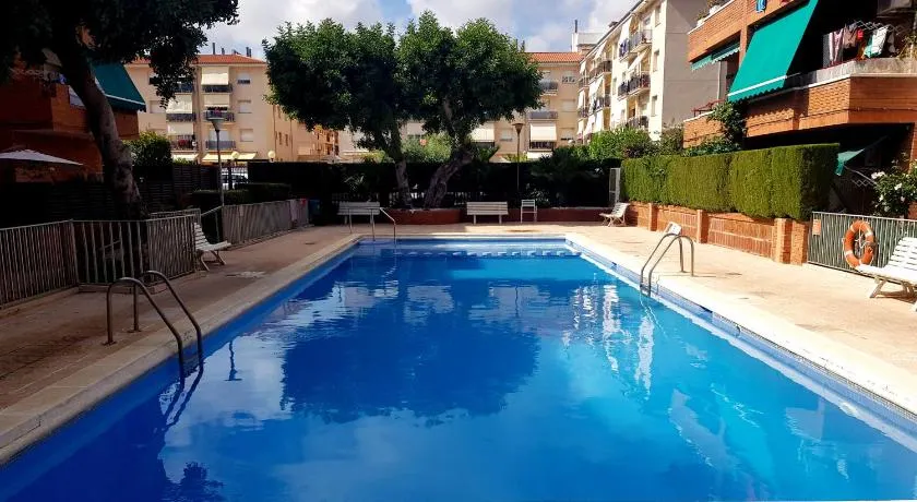 Comarruga Playa apartamento con piscina - Image 1