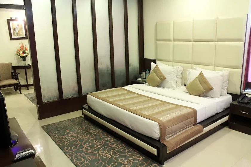 The Vaishali Inn - Image 1