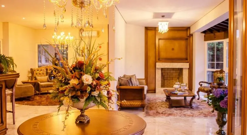 Colina Lagos Hotel - Image 1