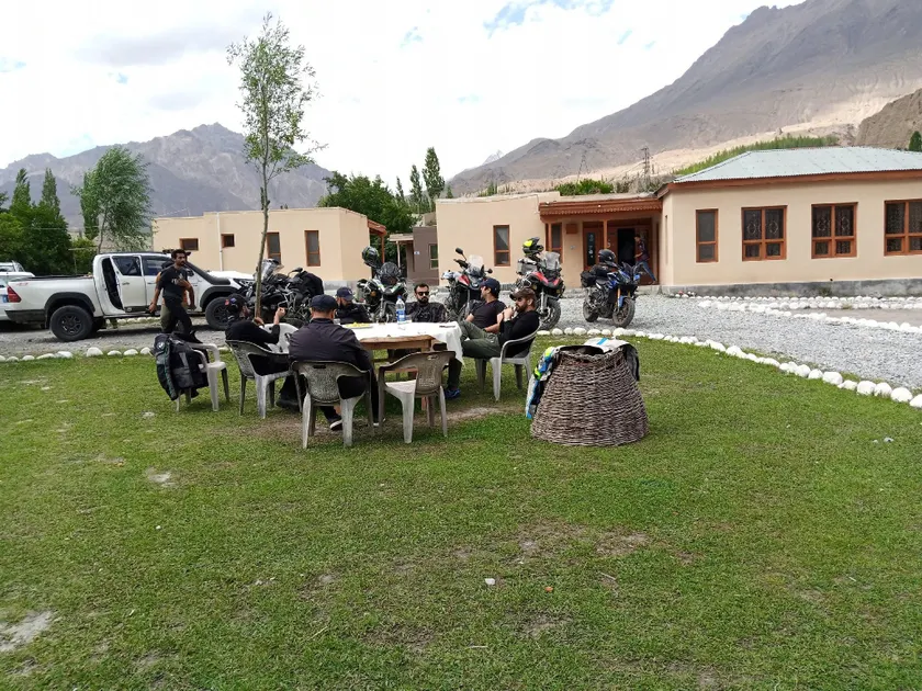 Khunjarav hotel Hunza - Image 1