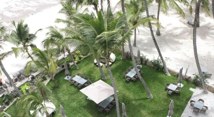 Mombasa Bamburi Beach Studio B42 - Pool & Beach - Sleeps 3 - Image 1