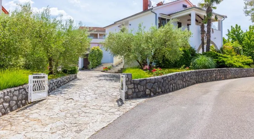 Apartments Cerovic - Image 1