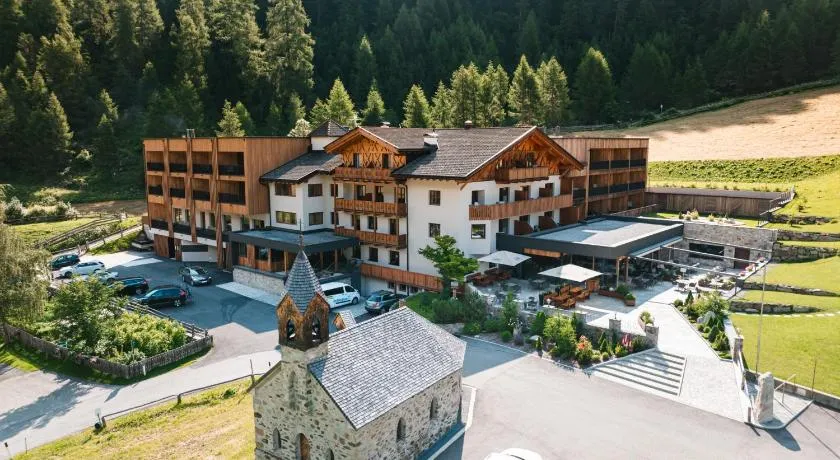 Almhotel Glieshof - Image 1