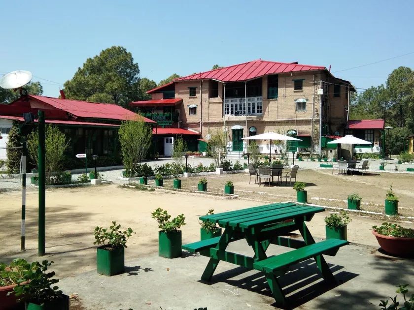 West View Hotel - Image 1
