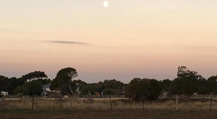 3 Campsites ONLY for Self contained Motor Homes RVs ONLY! BYO Toilet and bed! DIDO Spirit of Tasmania Stopover - Image 1