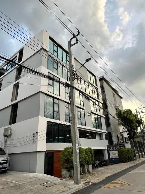 Fullrich Residence - Image 1