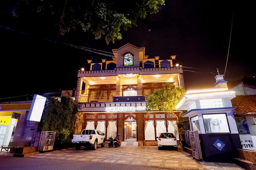 Samudra Hotel - Image 1